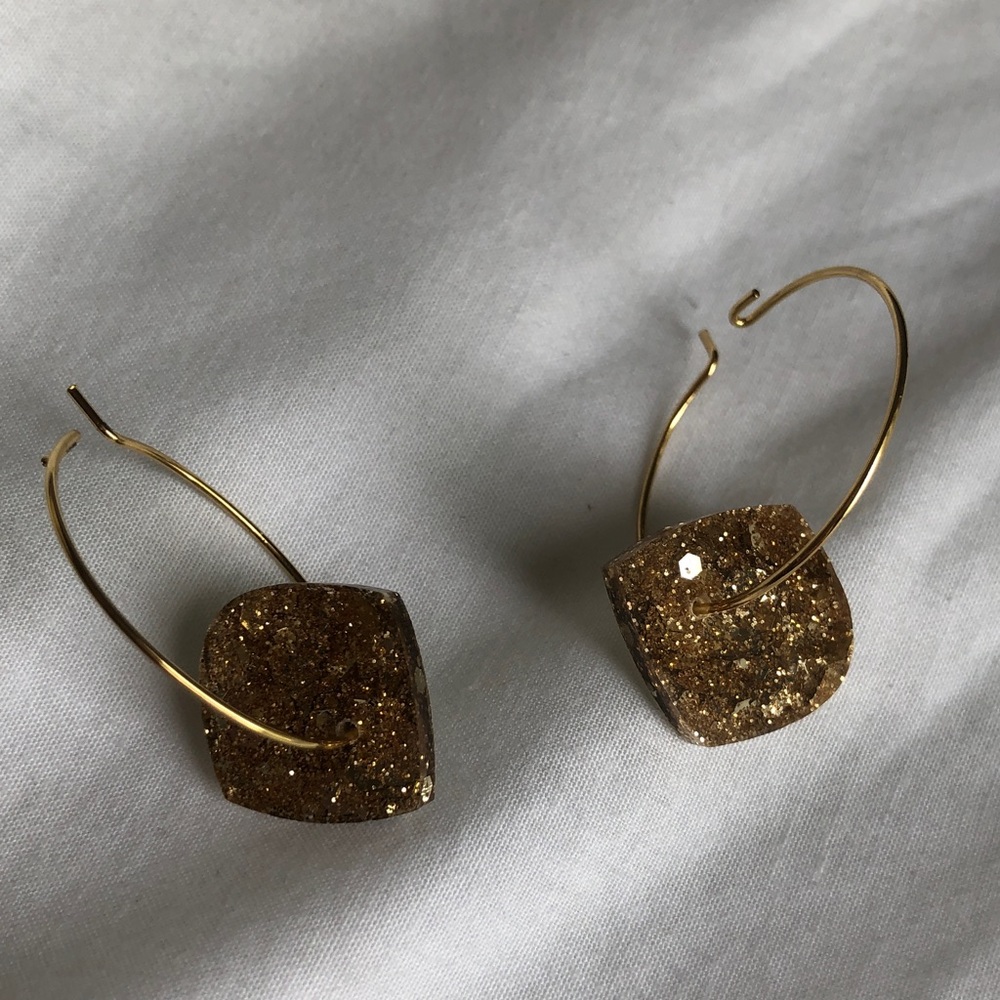 Glittery gold epoxy earrings